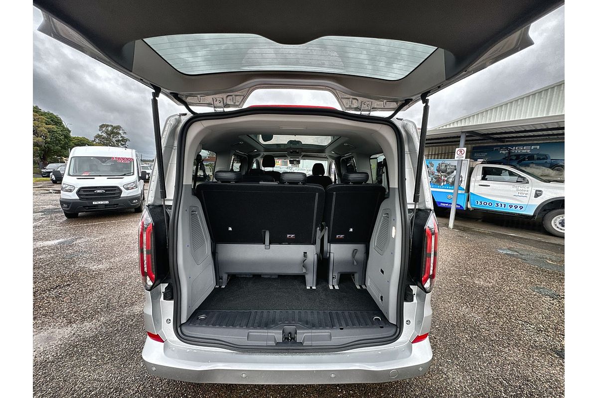 2024 Ford Tourneo Titanium X AV SWB