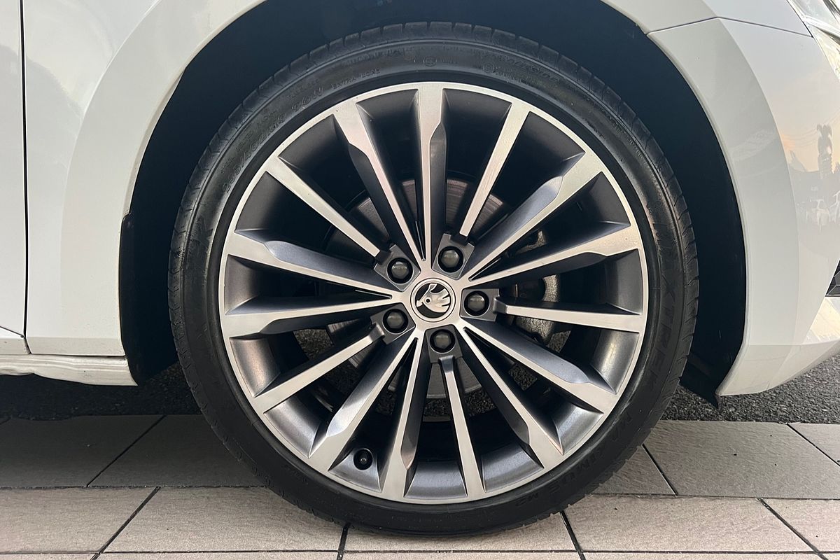 2022 SKODA Superb 162TSI Style NP