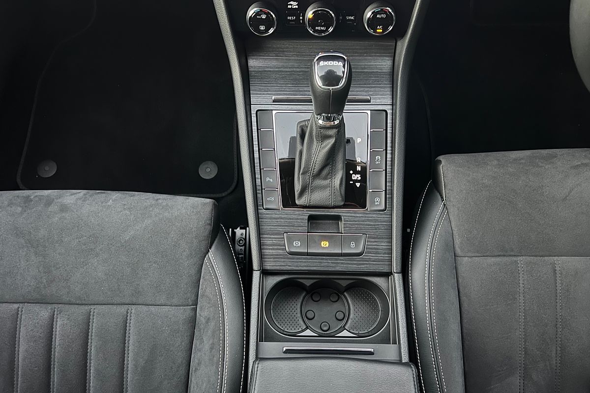 2022 SKODA Superb 162TSI Style NP