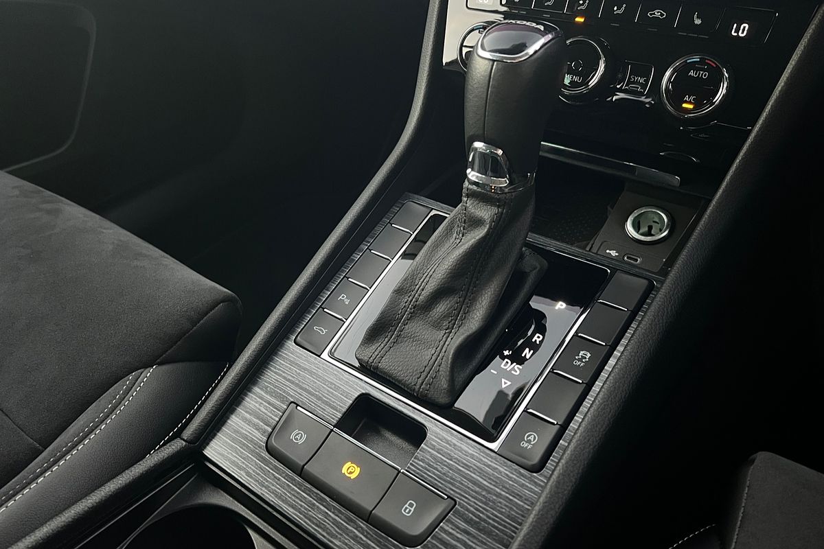 2022 SKODA Superb 162TSI Style NP