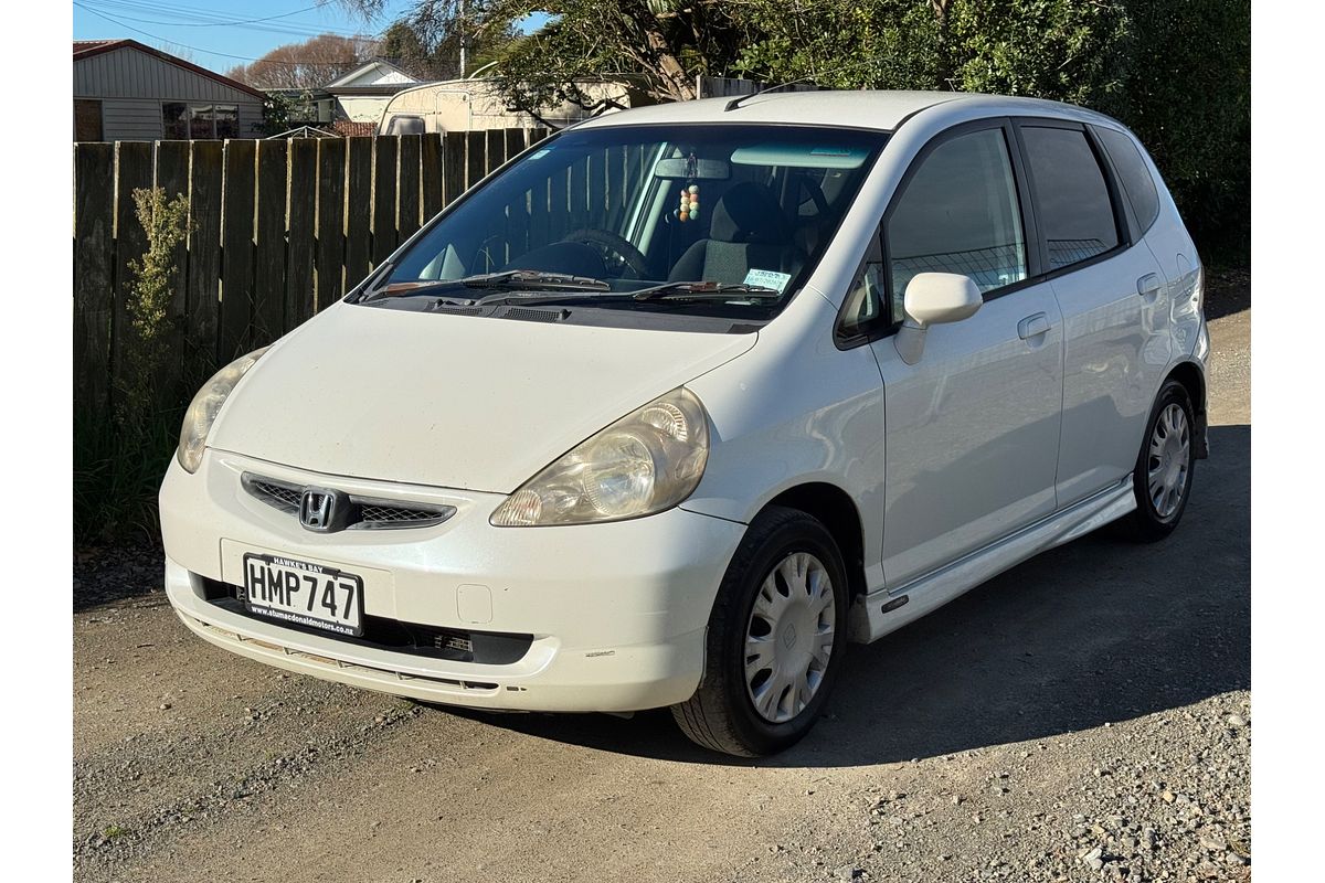 2004 Honda FIT