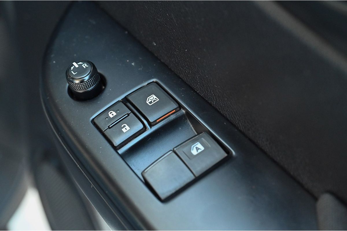 2019 Toyota Hilux Workmate TGN121R Rear Wheel Drive