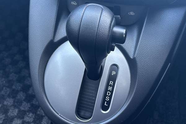 2010 Mazda 2 Neo DE Series 1