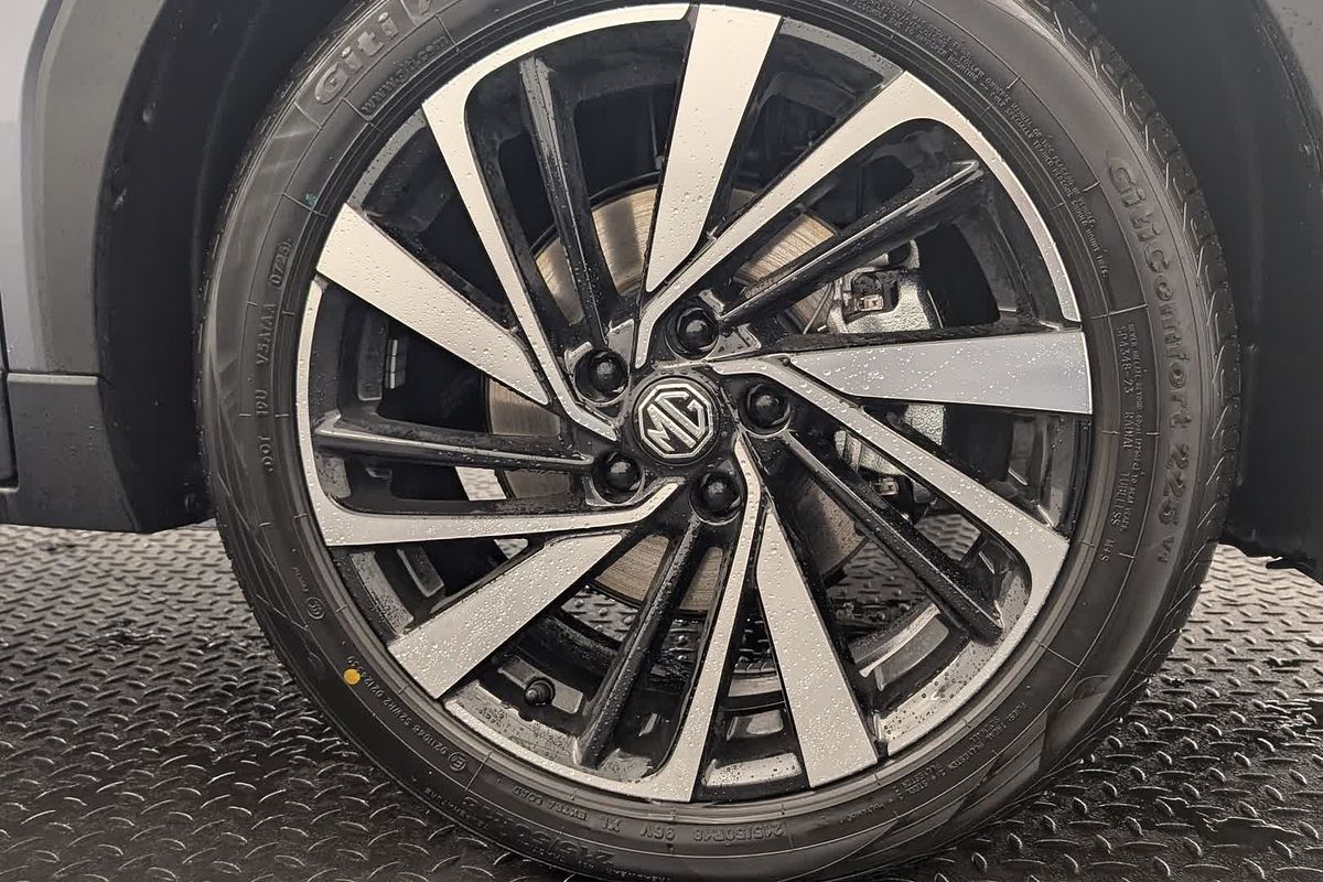 2025 MG ZS Essence ZS32