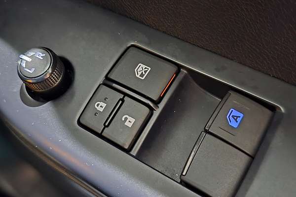 2023 Toyota Hilux Hilux 4x4 SR 2.8L T Diesel Automatic Single Cab C/C GUN126R 4X4