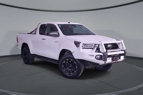 2020 Toyota Hilux SR5 GUN126R 4X4