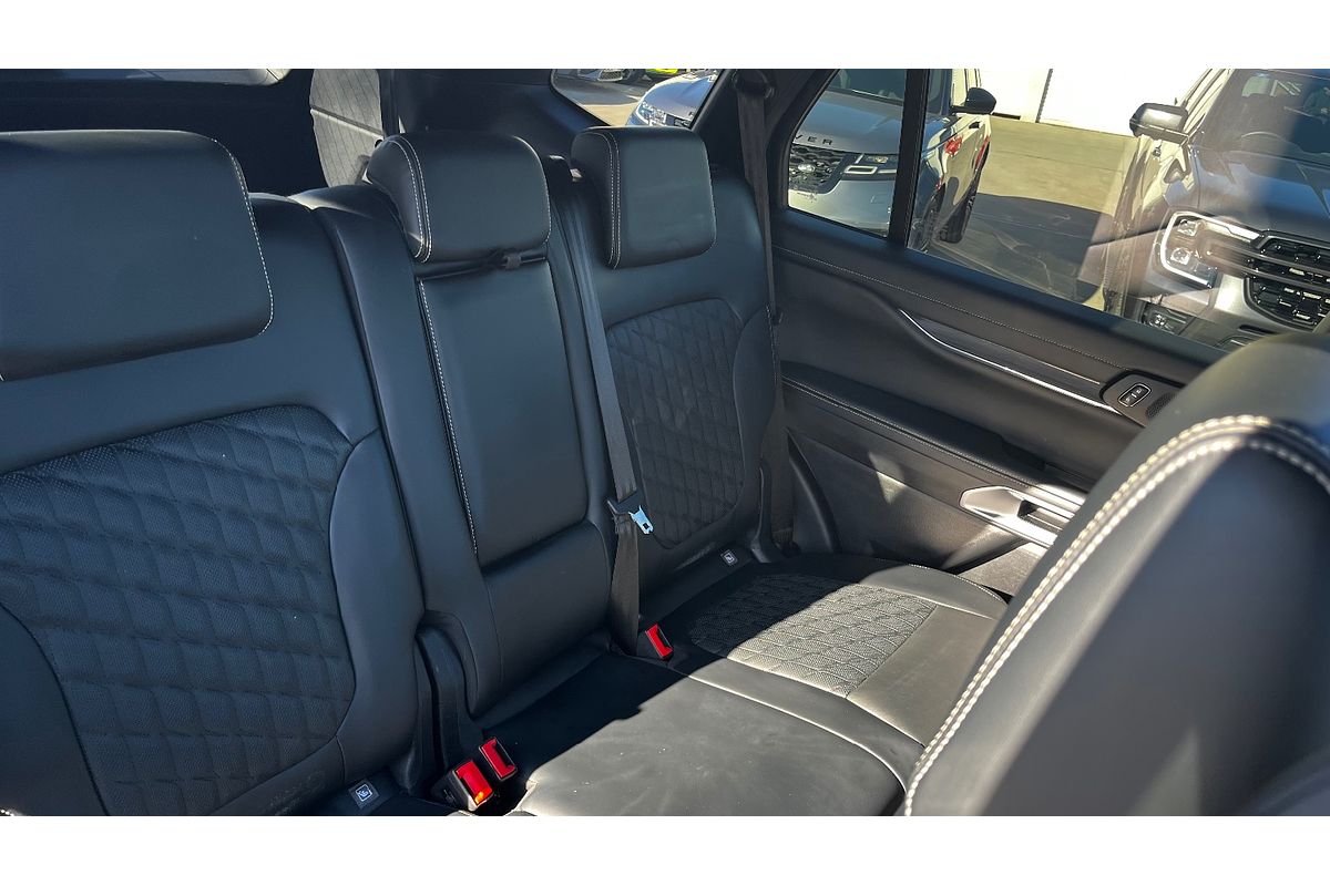 2023 Ford Everest Platinum 3.0L