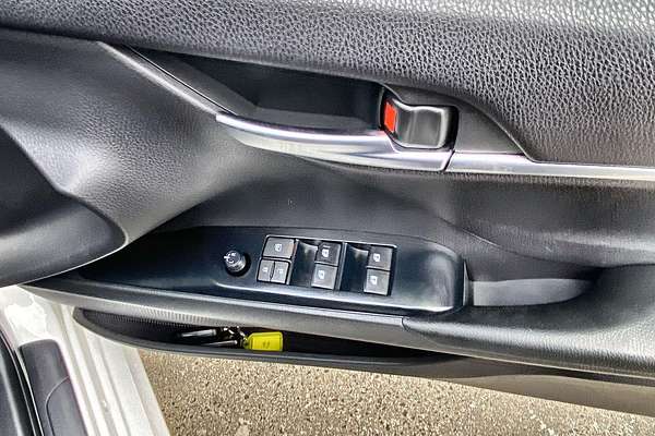 2019 Toyota Camry Ascent AXVH71R