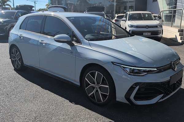 2025 Volkswagen Golf 110TSI R-Line 8.5