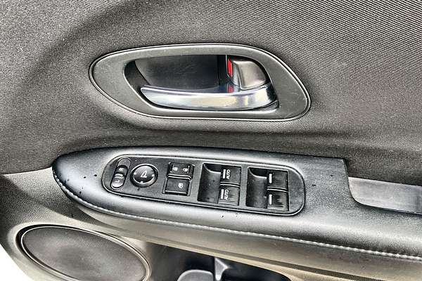 2017 Honda HR-V VTi