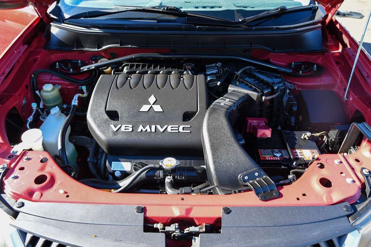 2008 Mitsubishi OUTLANDER VR ZG