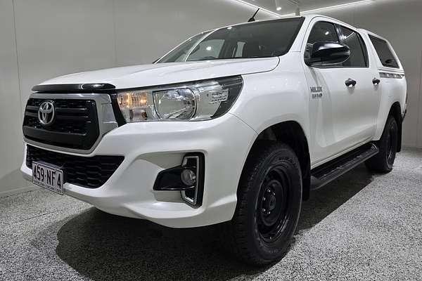 2018 Toyota Hilux Hilux 4x4 SR 2.8L T Diesel Automatic Double Cab GUN126R 4X4