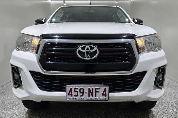 2018 Toyota Hilux Hilux 4x4 SR 2.8L T Diesel Automatic Double Cab GUN126R 4X4