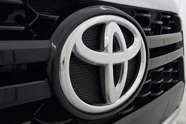 2018 Toyota Hilux Hilux 4x4 SR 2.8L T Diesel Automatic Double Cab GUN126R 4X4