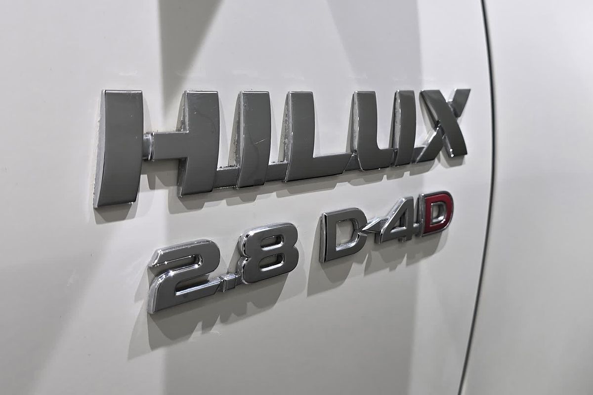 2018 Toyota Hilux Hilux 4x4 SR 2.8L T Diesel Automatic Double Cab GUN126R 4X4