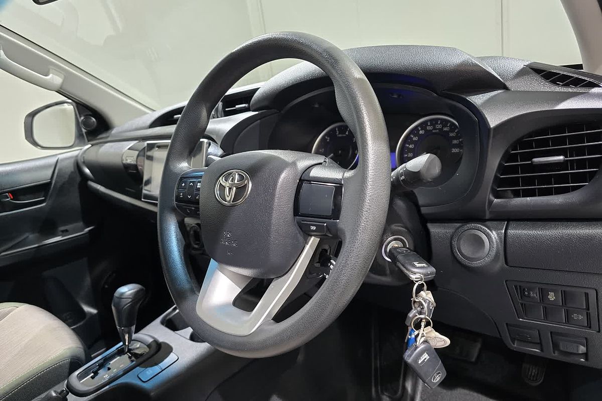 2018 Toyota Hilux Hilux 4x4 SR 2.8L T Diesel Automatic Double Cab GUN126R 4X4