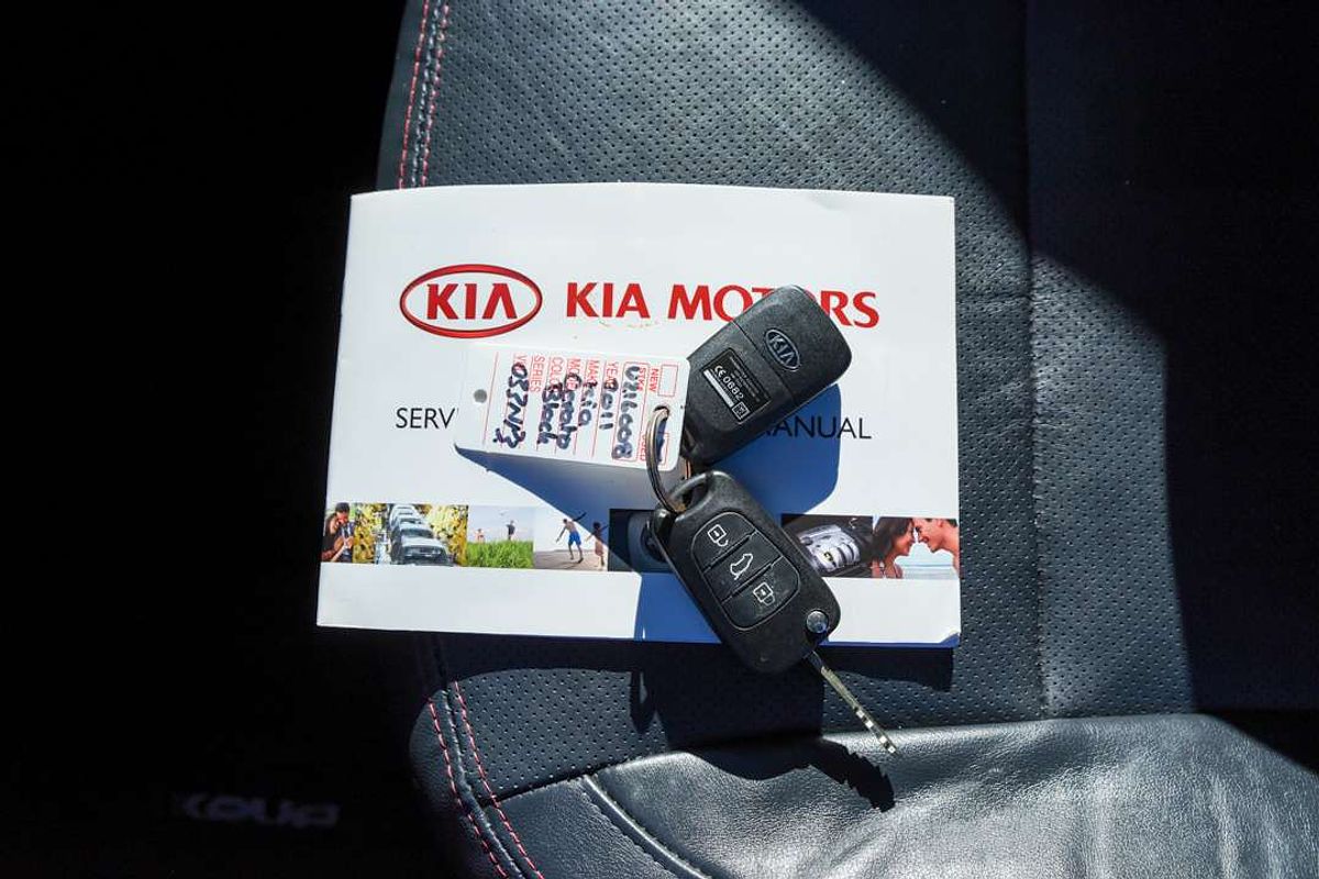 2011 Kia CERATO Koup SLS TD