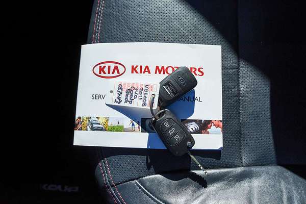 2011 Kia CERATO Koup SLS TD