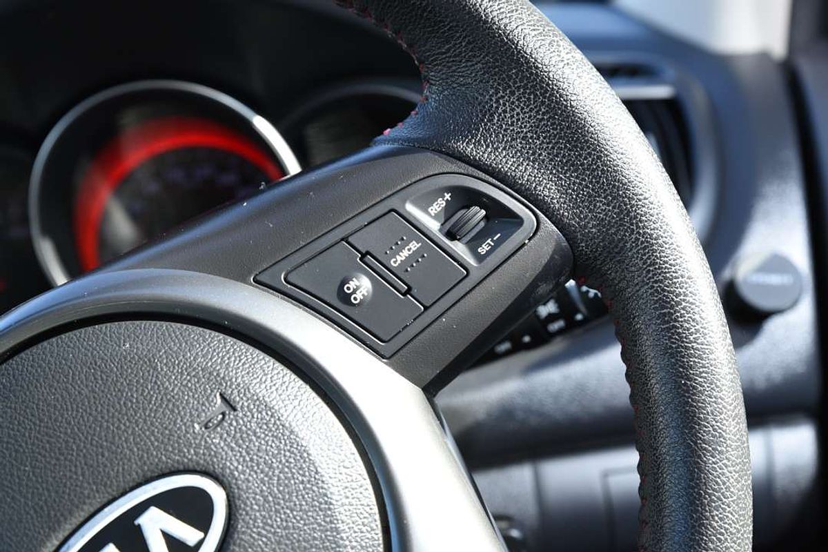 2011 Kia CERATO Koup SLS TD