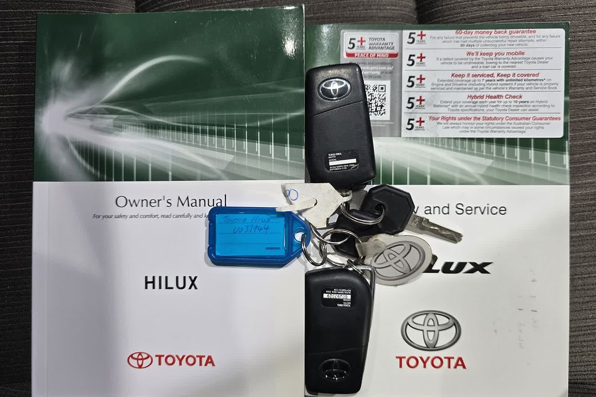 2018 Toyota Hilux Hilux 4x4 SR 2.8L T Diesel Automatic Double Cab GUN126R 4X4