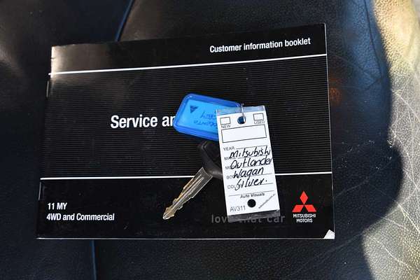2011 Mitsubishi OUTLANDER LS ZH