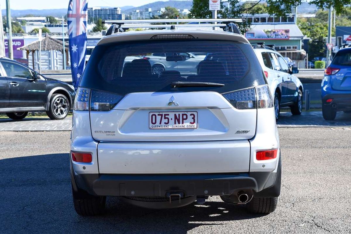 2011 Mitsubishi OUTLANDER LS ZH