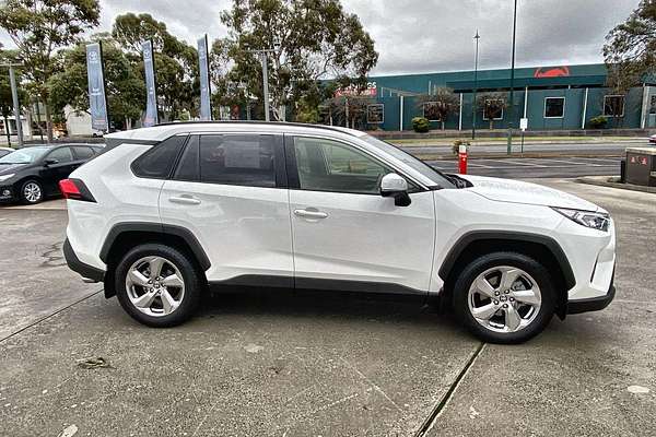 2021 Toyota RAV4 GXL MXAA52R