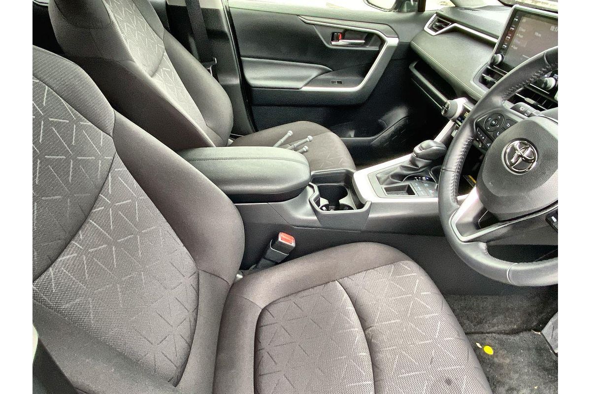 2021 Toyota RAV4 GXL MXAA52R
