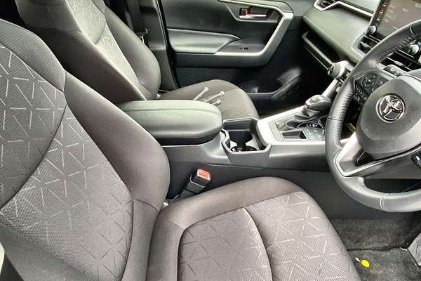 2021 Toyota RAV4 GXL MXAA52R