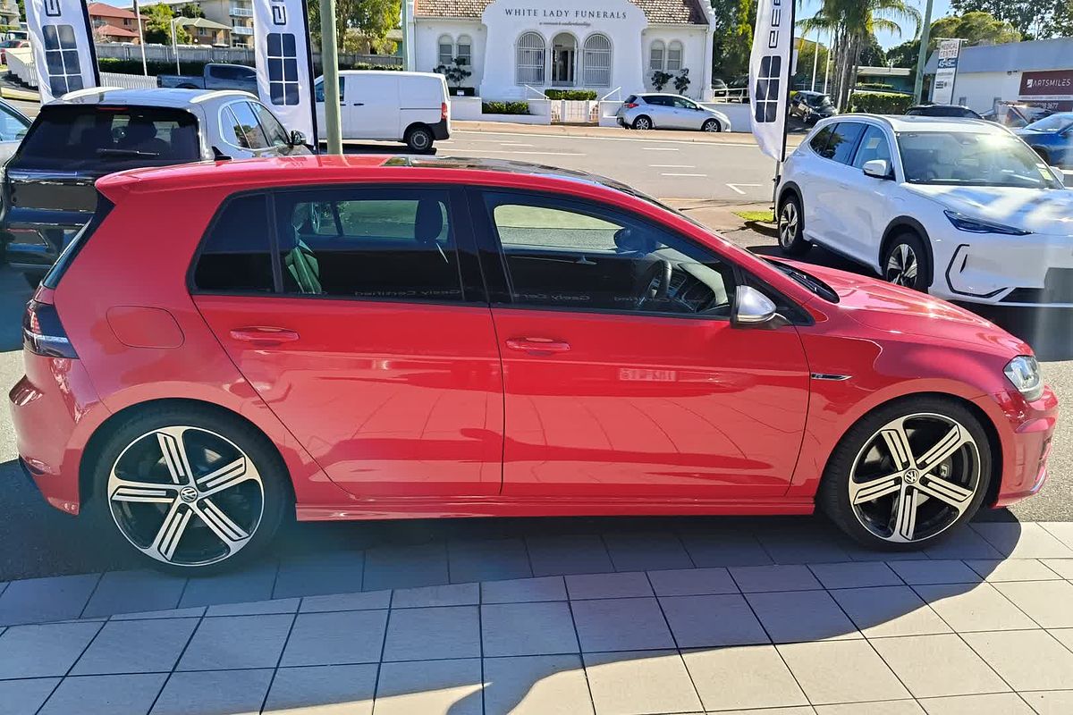 2015 Volkswagen Golf R 7