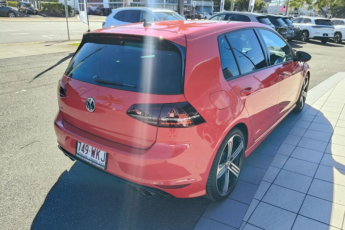 2015 Volkswagen Golf R 7