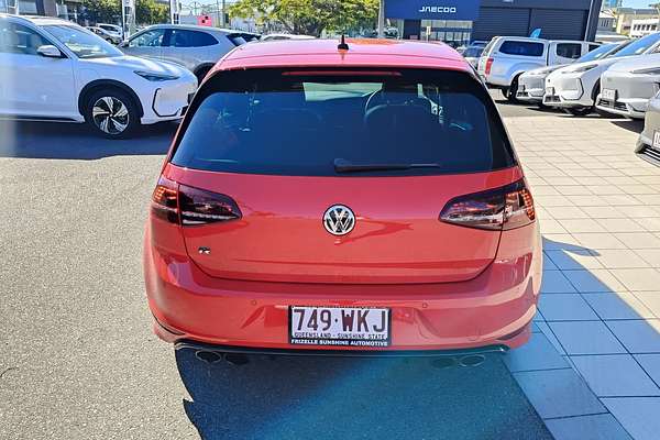 2015 Volkswagen Golf R 7