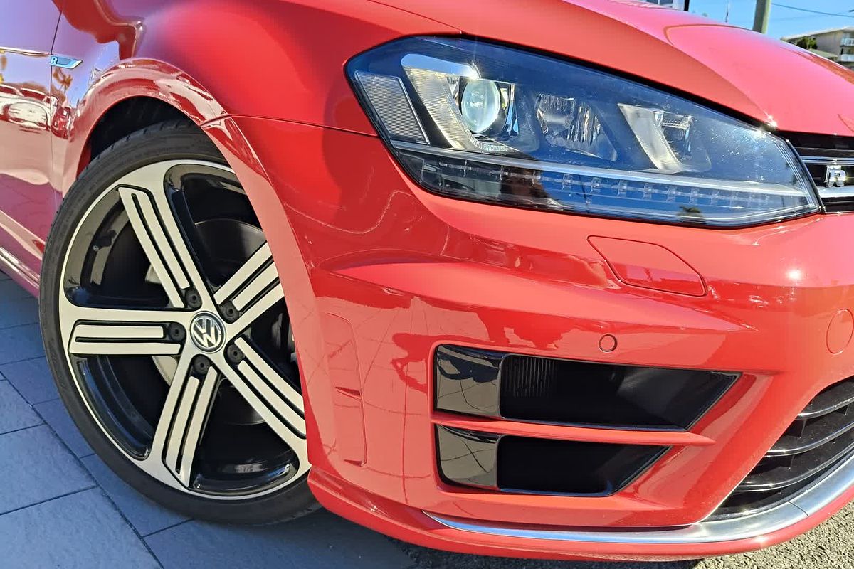 2015 Volkswagen Golf R 7