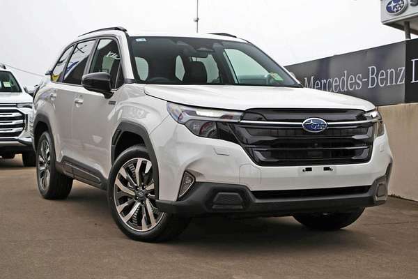 2025 Subaru Forester Hybrid Touring S6