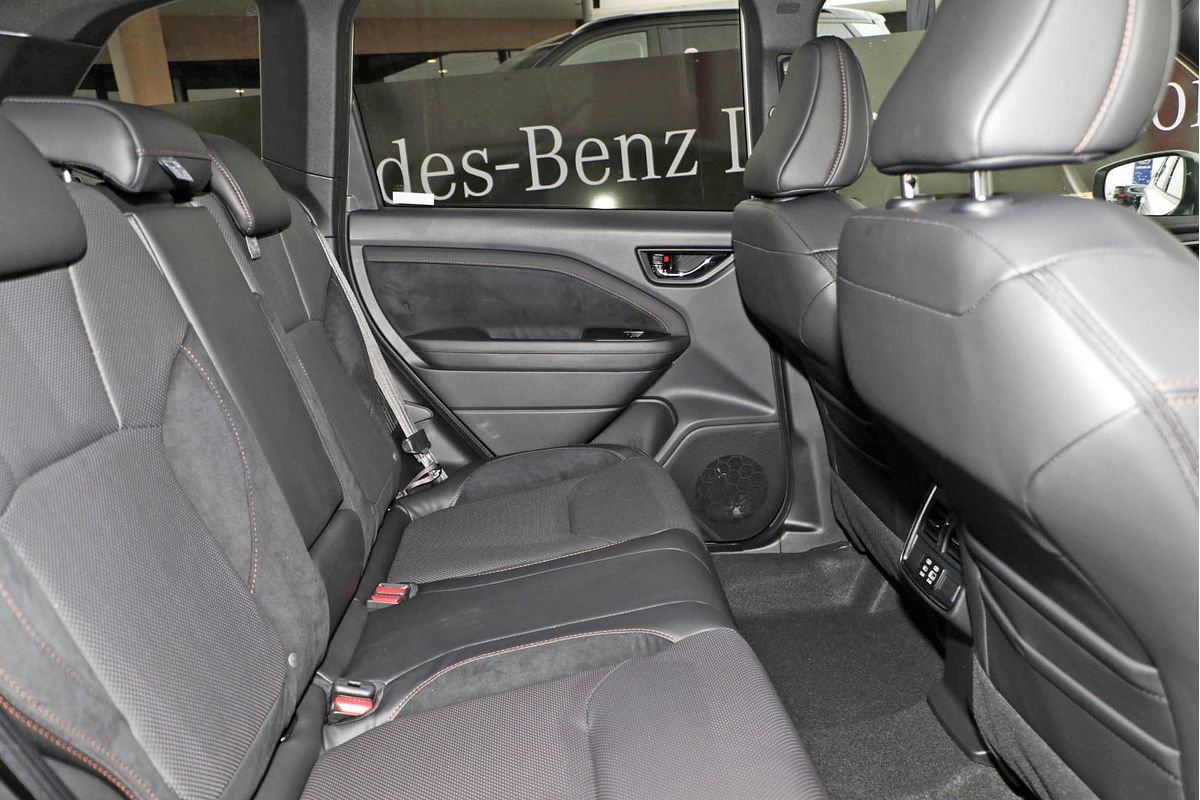 2025 Subaru Forester Hybrid Touring S6