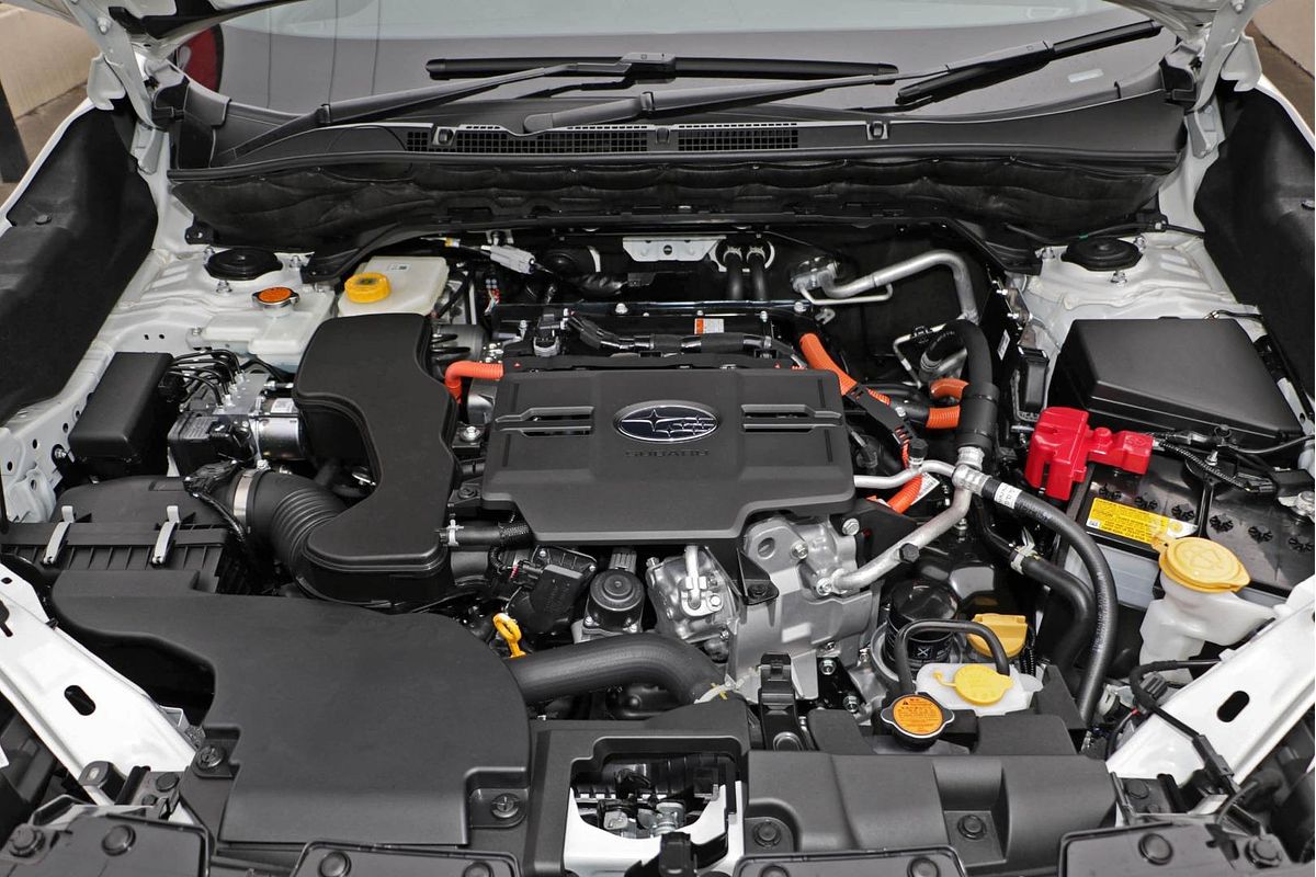 2025 Subaru Forester Hybrid Touring S6