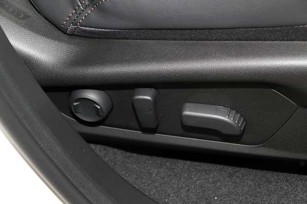 2025 Subaru Forester Hybrid Touring S6