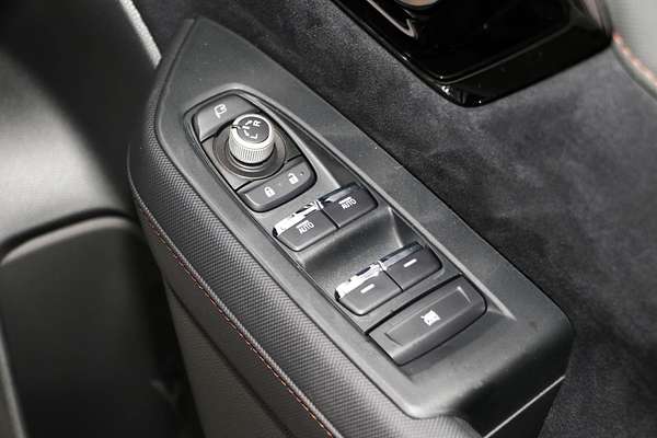 2025 Subaru Forester Hybrid Touring S6