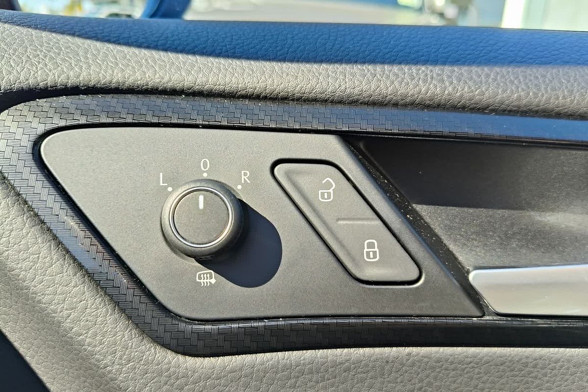 2015 Volkswagen Golf R 7