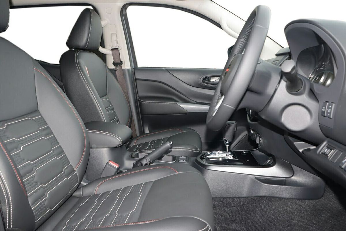 2025 Nissan Navara PRO-4X D23 4X4
