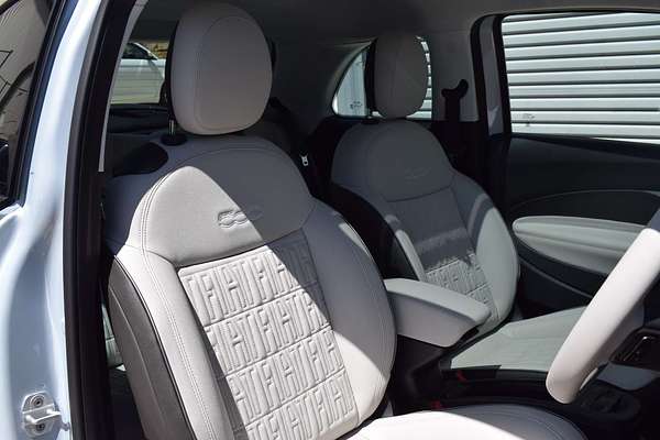 2023 Fiat 500e La Prima