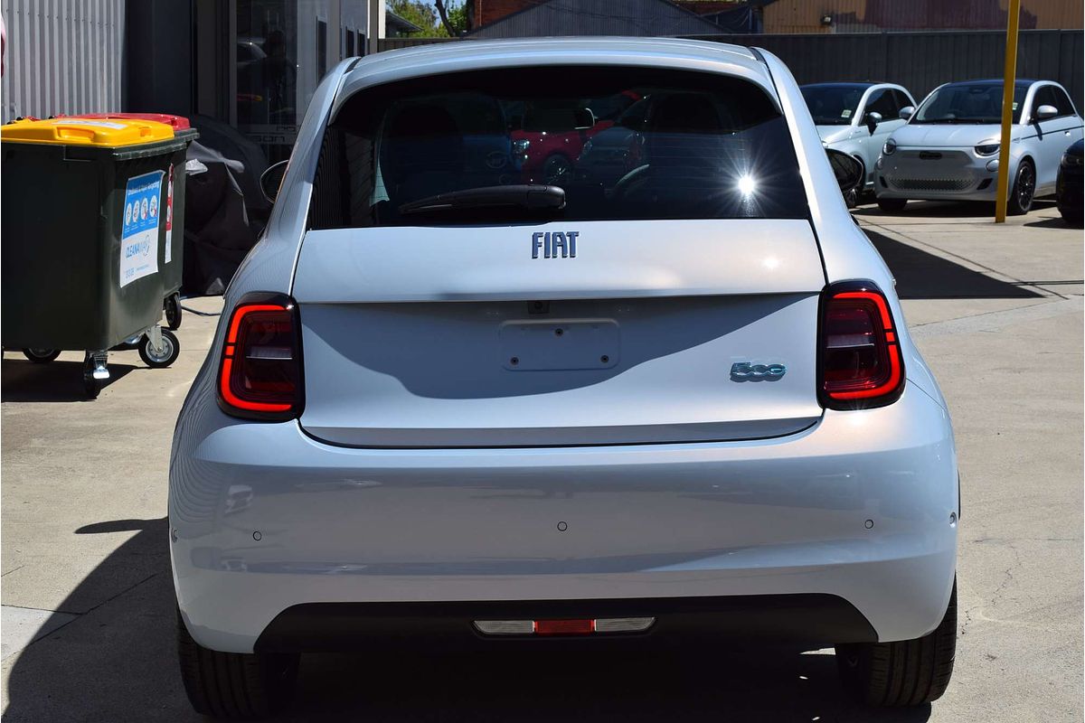 2023 Fiat 500e La Prima