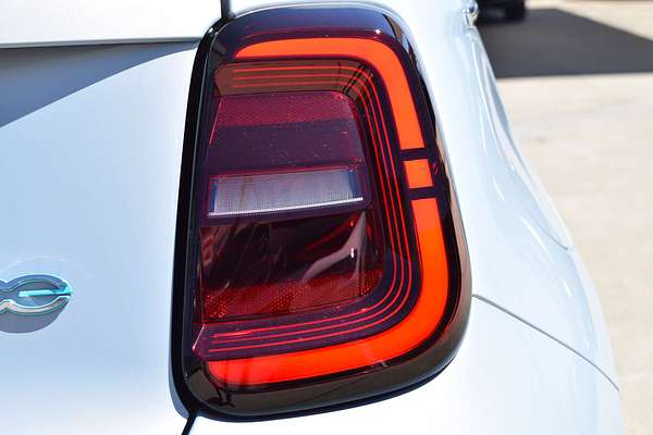 2023 Fiat 500e La Prima