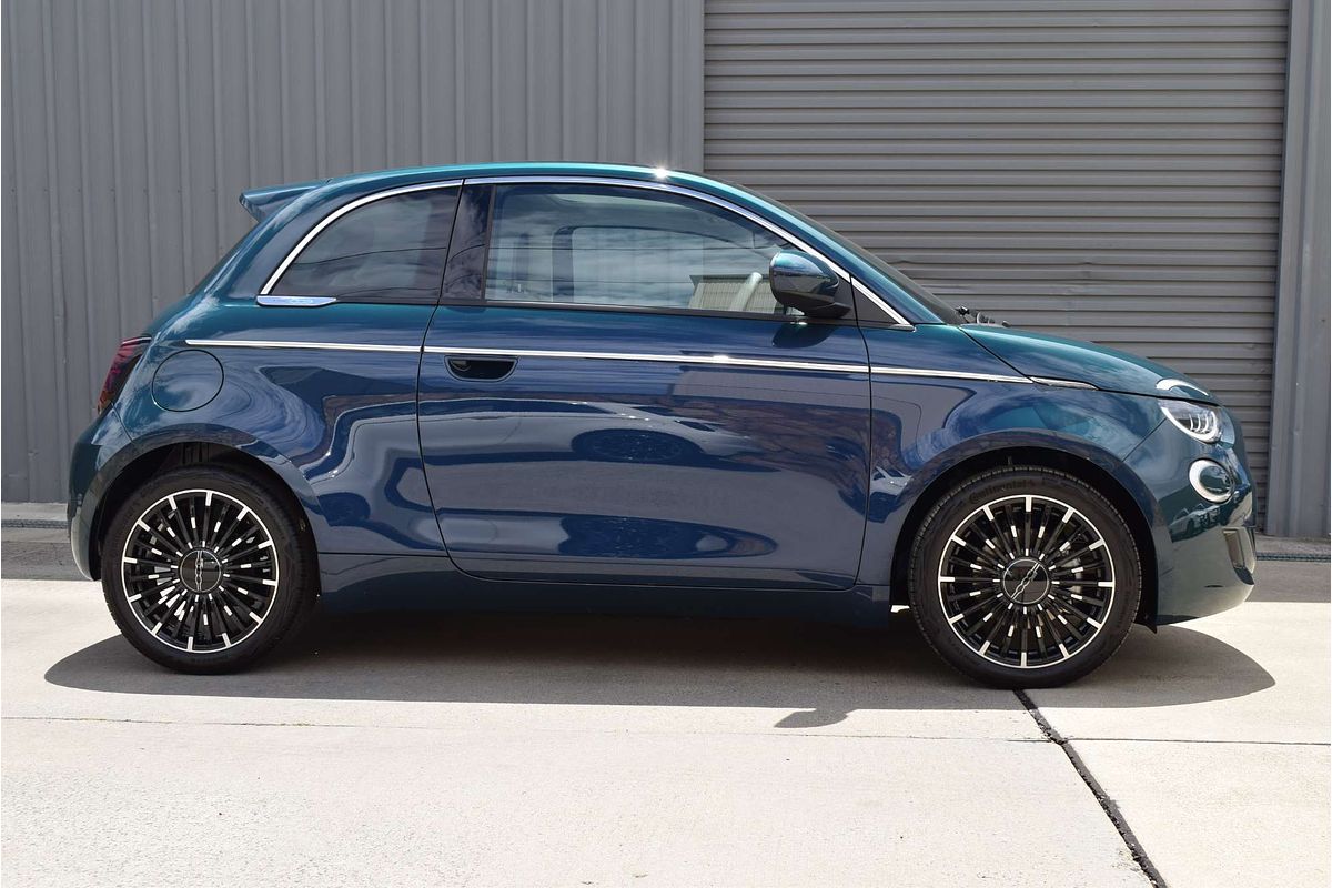 2023 Fiat 500e La Prima