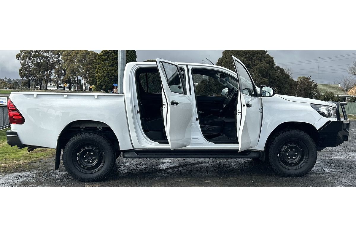 2019 Toyota Hilux SR GUN126R 4X4