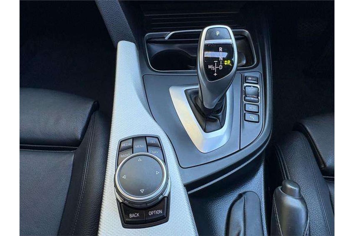 2016 BMW 3 Series 330i Sport Line F30 LCI