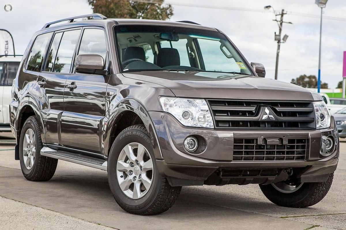 2013 Mitsubishi Pajero GLX-R NW
