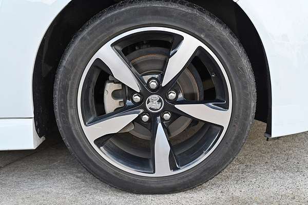 2016 Holden Commodore SV6 Black VF Series II