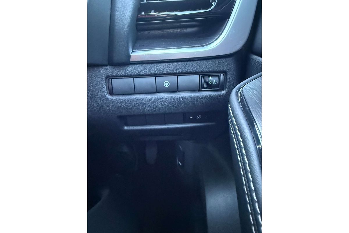 2024 Nissan X-TRAIL ST-L T33