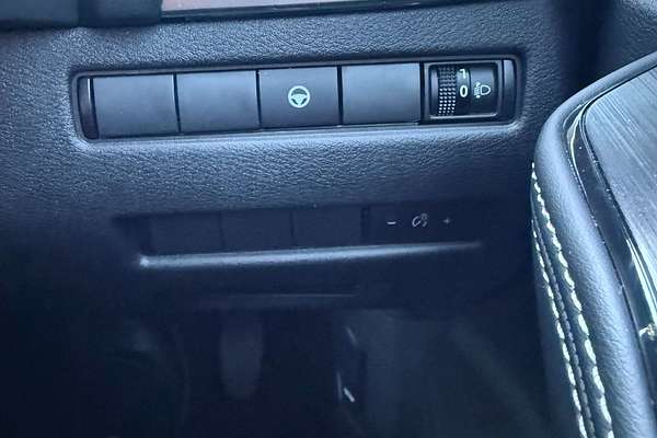 2024 Nissan X-TRAIL ST-L T33